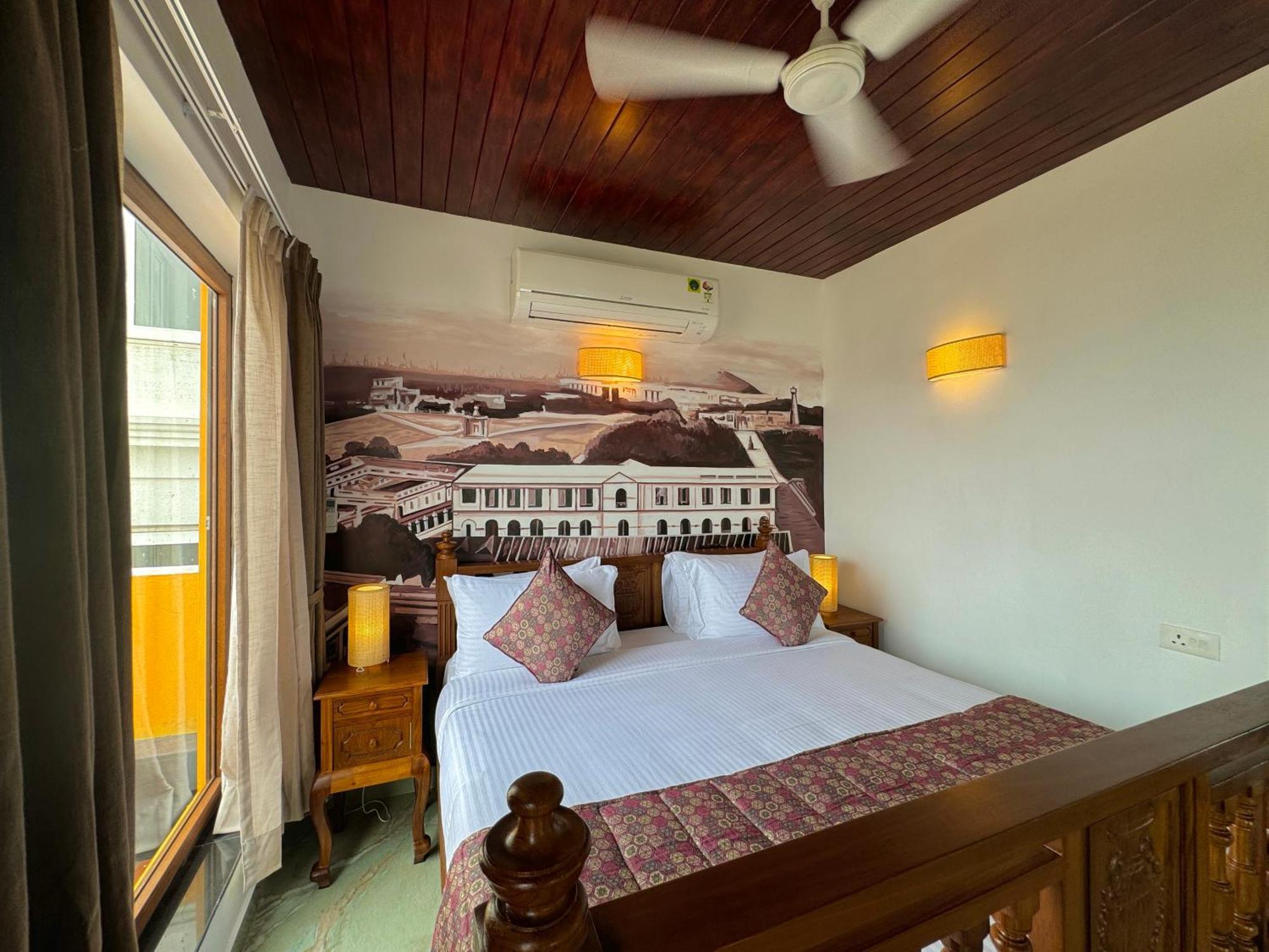 La Plage Seaview Suites Puducherry Exterior foto