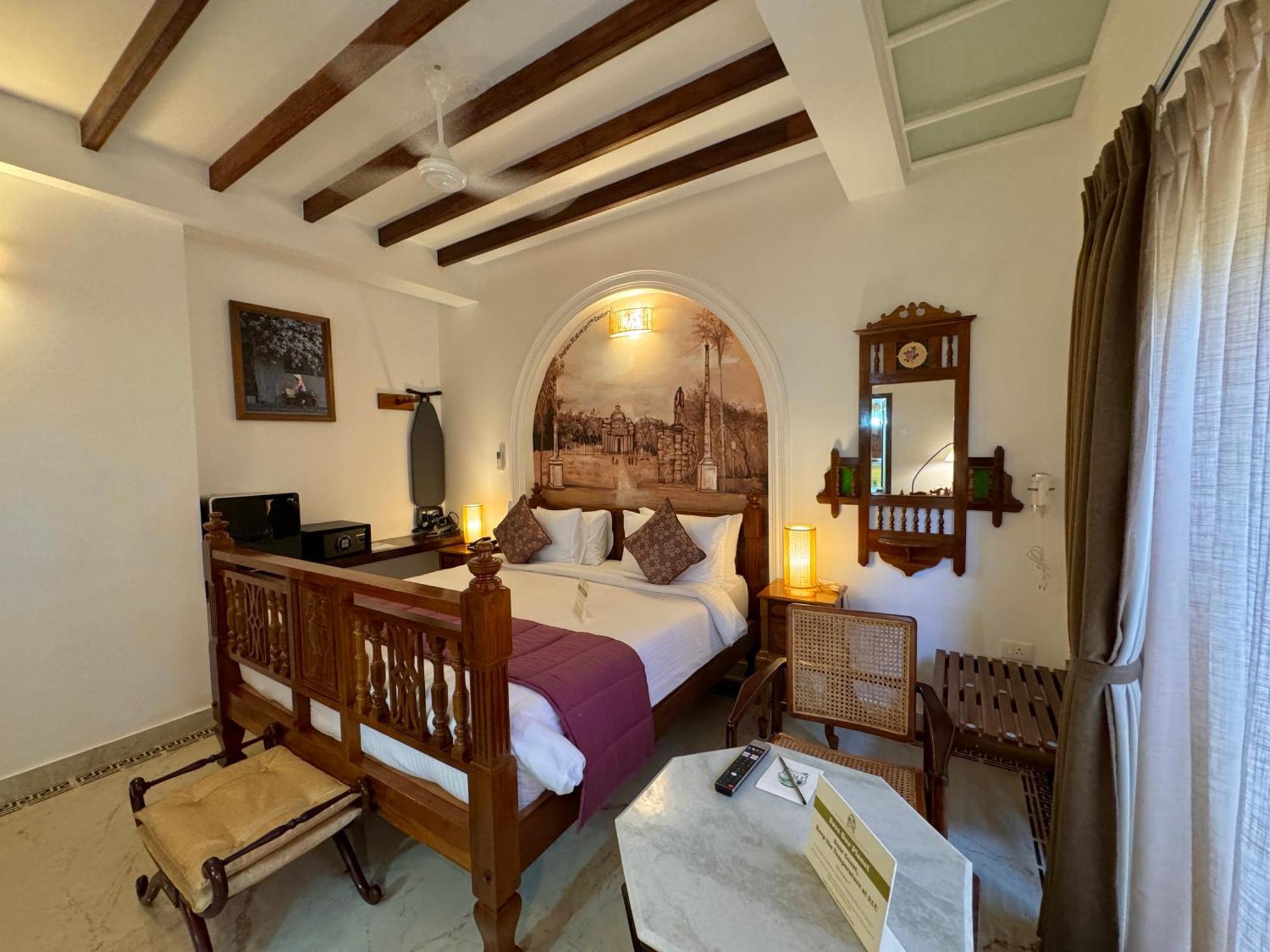 La Plage Seaview Suites Puducherry Exterior foto