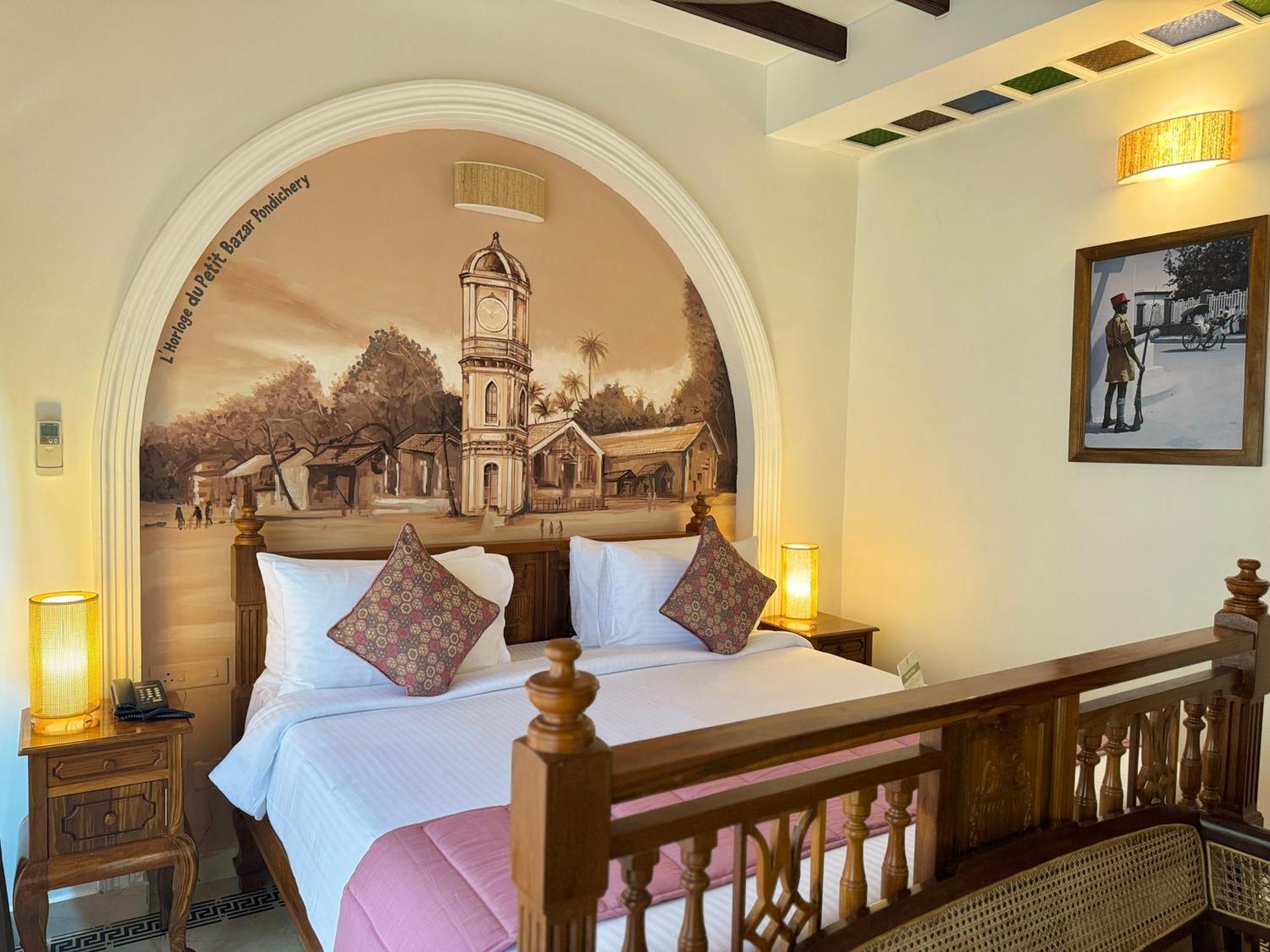 La Plage Seaview Suites Puducherry Exterior foto